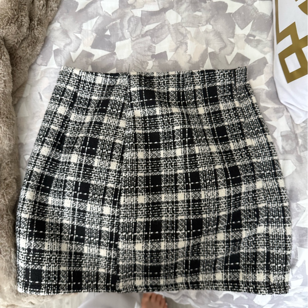 Lulu's Black and White Checkered Pencil Skirt